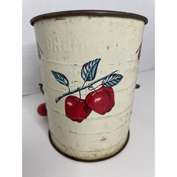 Vintage Bromwell's 3-Cup Metal Flour Sifter Farmhouse Apple Design - Picture 2 of 8